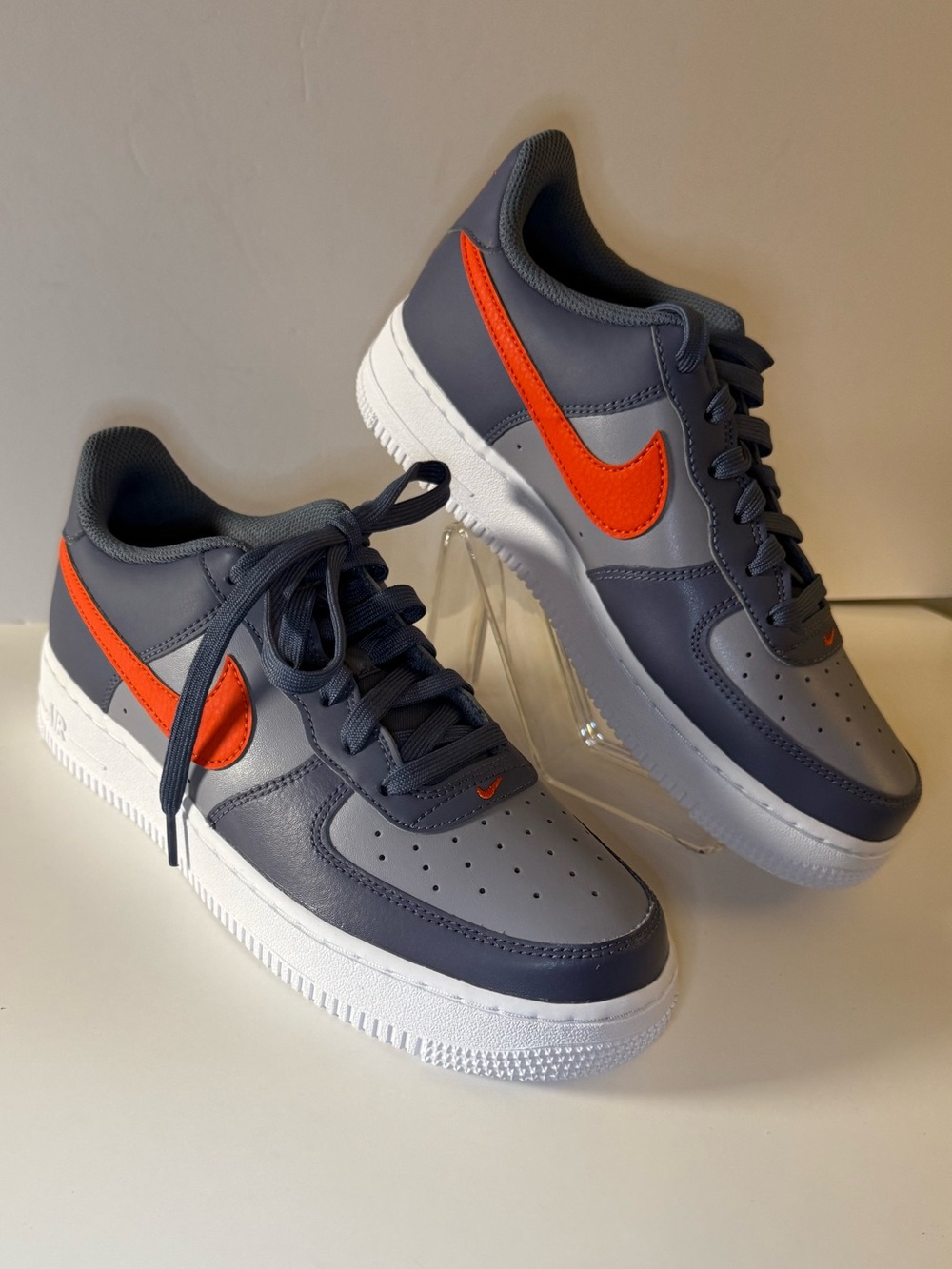 Nike Air Force 1 Kids Grey & Orange Low-Top Sneakers with White Sole - NWT
